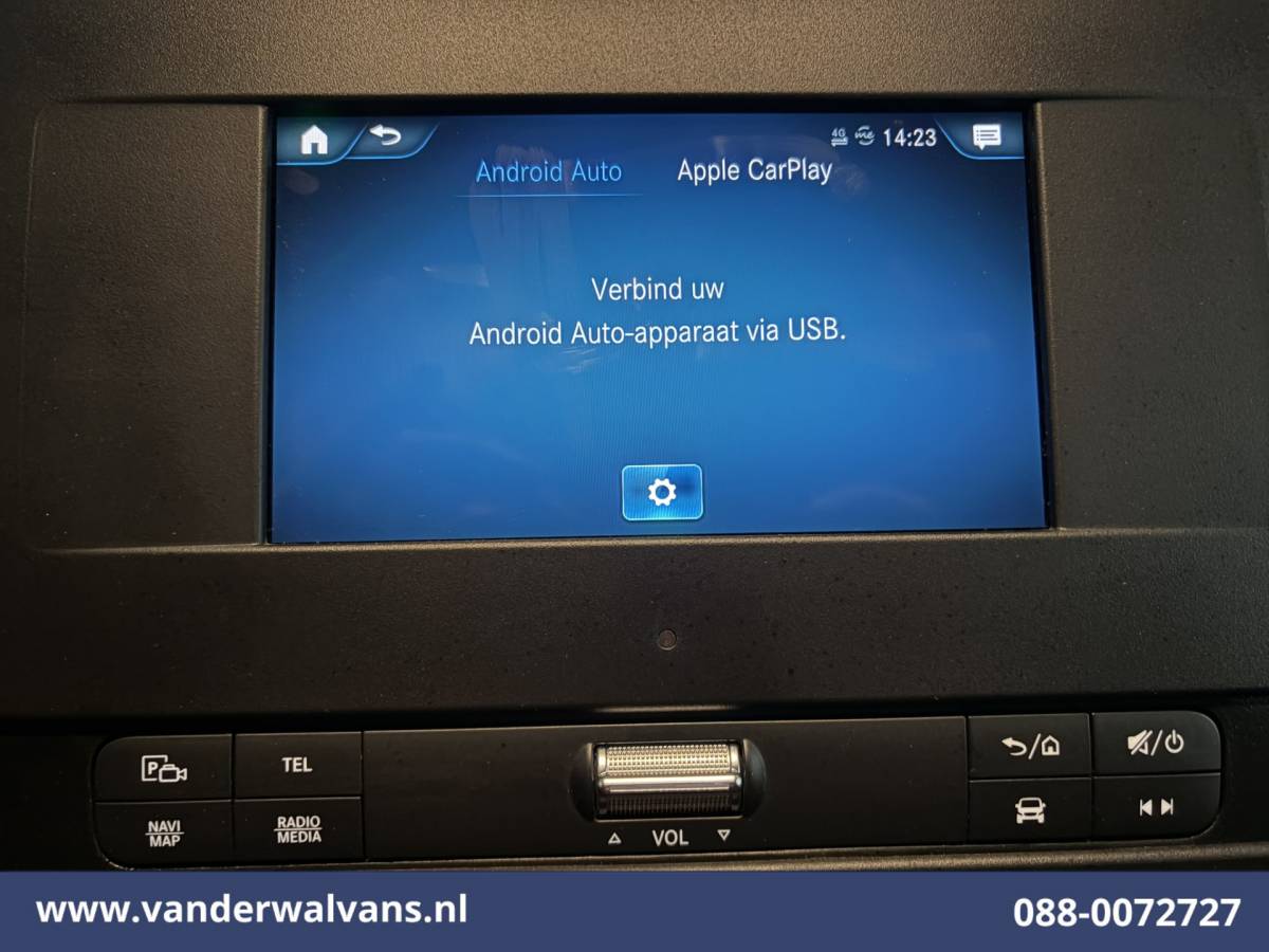 Mercedes-Benz Sprinter Mercedes-Benz Sprinter 317 CDI 170pk L3H2 Euro6 Airco | 360 Graden Camera | Navigatie | Apple Carplay | Chauffeursstoel Cruisecontrol, Android Auto, Stoelverwarming, 270 Graden Achterdeuren, Parkeersensoren, Bijrijdersbank