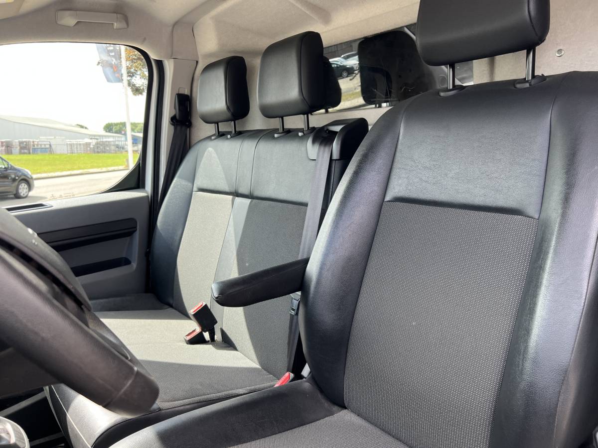 Opel Vivaro Opel Vivaro 2.0 CDTI L3H1 Edition Nieuwstaat
