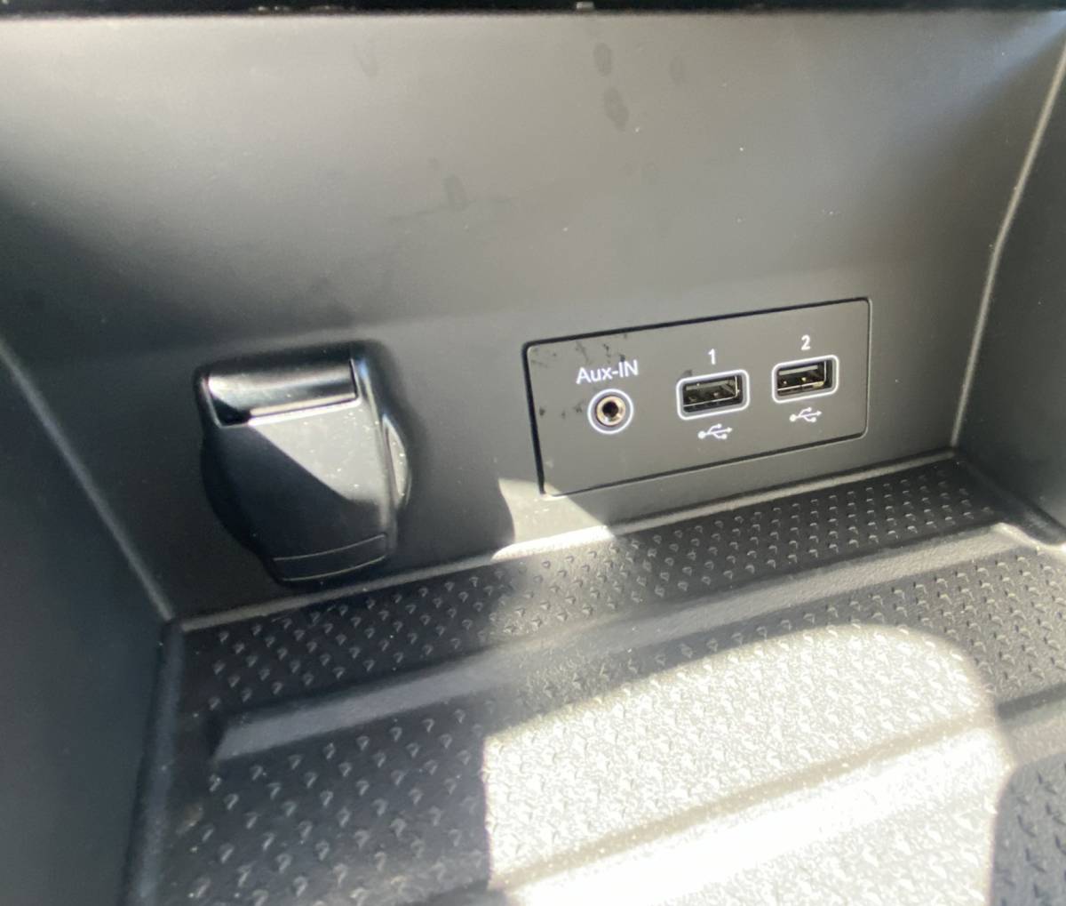 Renault Captur Renault Captur 1.6 E-Tech Plug-in Hybrid 160 Initiale Paris/ Leder/ Bose/ Adaptive CC/ full option/ 1e eigenaar/ 4-season banden