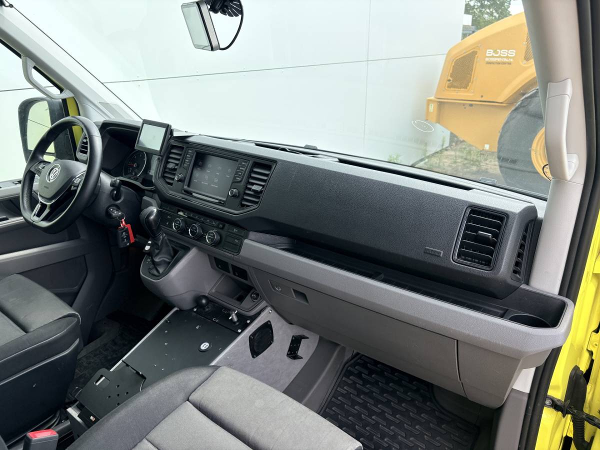 Volkswagen Crafter Volkswagen Crafter 2.0 TDI 177PK Ambulance L3H3 Automaat ACC Climate Control Stroompunten Laadruimte Parkeersensoren