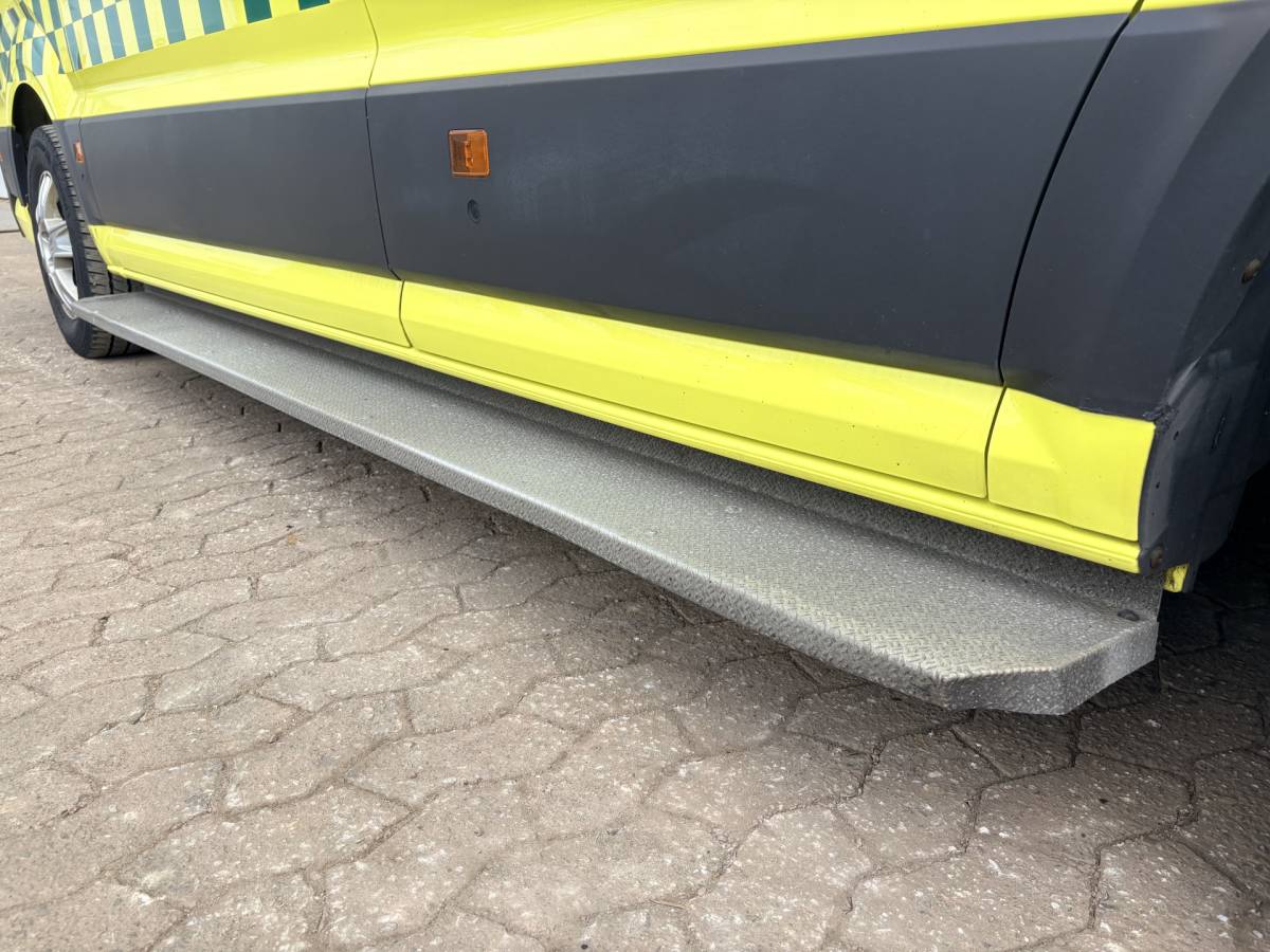 Volkswagen Crafter Volkswagen Crafter 2.0 TDI 177PK Ambulance L3H3 Automaat ACC Climate Control Stroompunten Laadruimte Parkeersensoren
