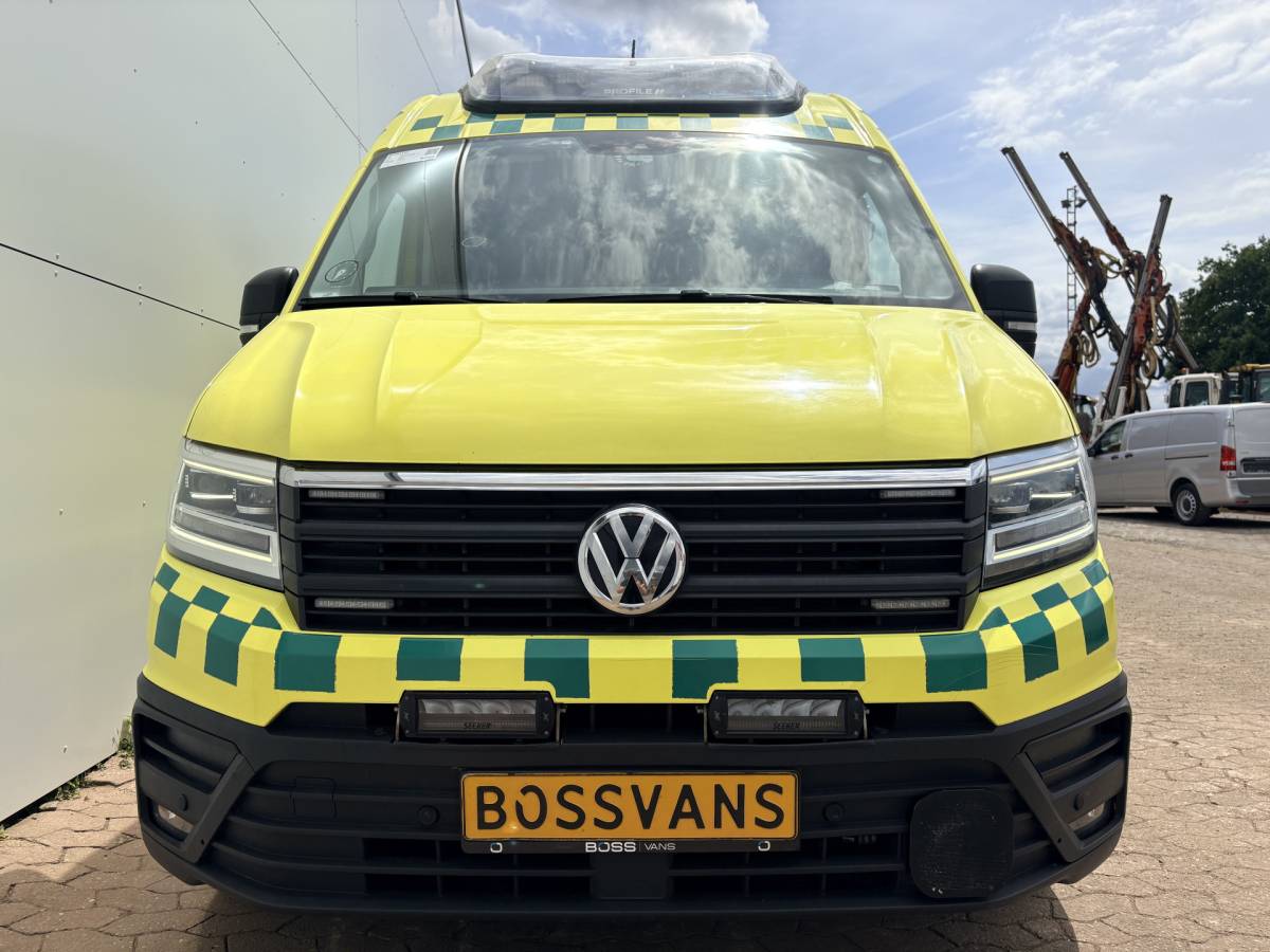 Volkswagen Crafter Volkswagen Crafter 2.0 TDI 177PK Ambulance L3H3 Automaat ACC Climate Control Stroompunten Laadruimte Parkeersensoren