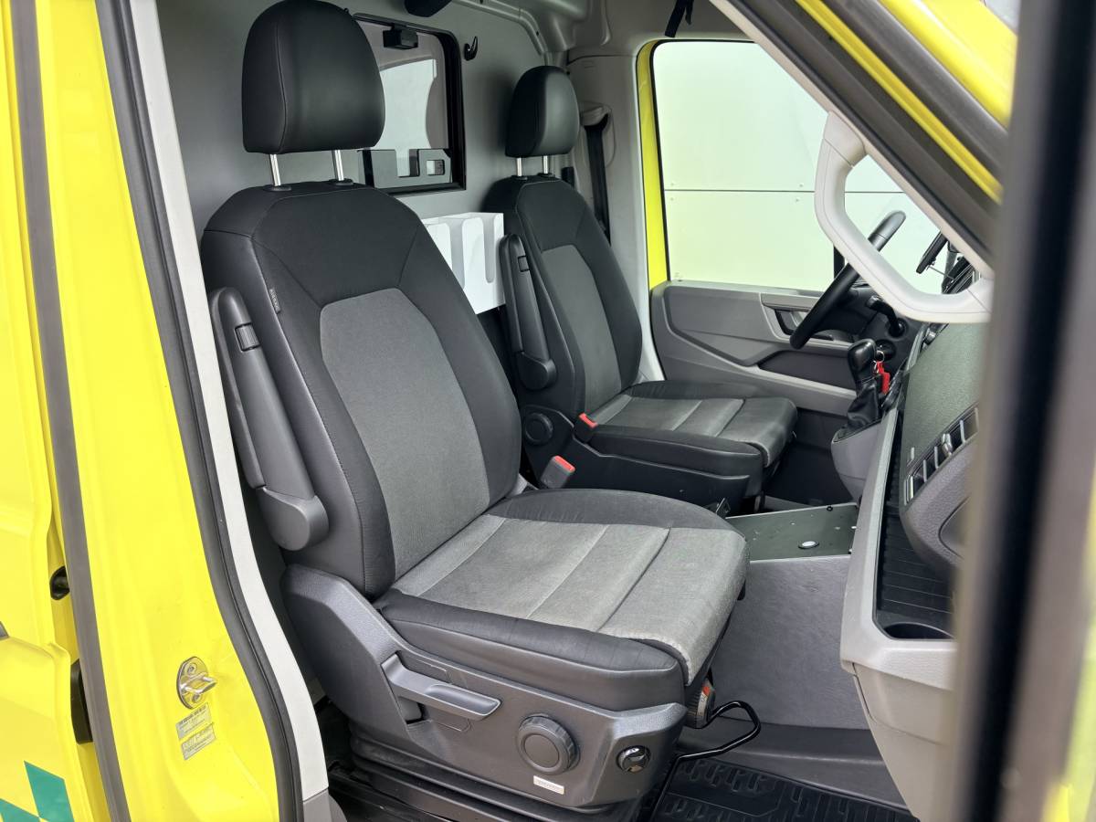 Volkswagen Crafter Volkswagen Crafter 2.0 TDI 177PK Ambulance L3H3 Automaat ACC Climate Control Stroompunten Laadruimte Parkeersensoren