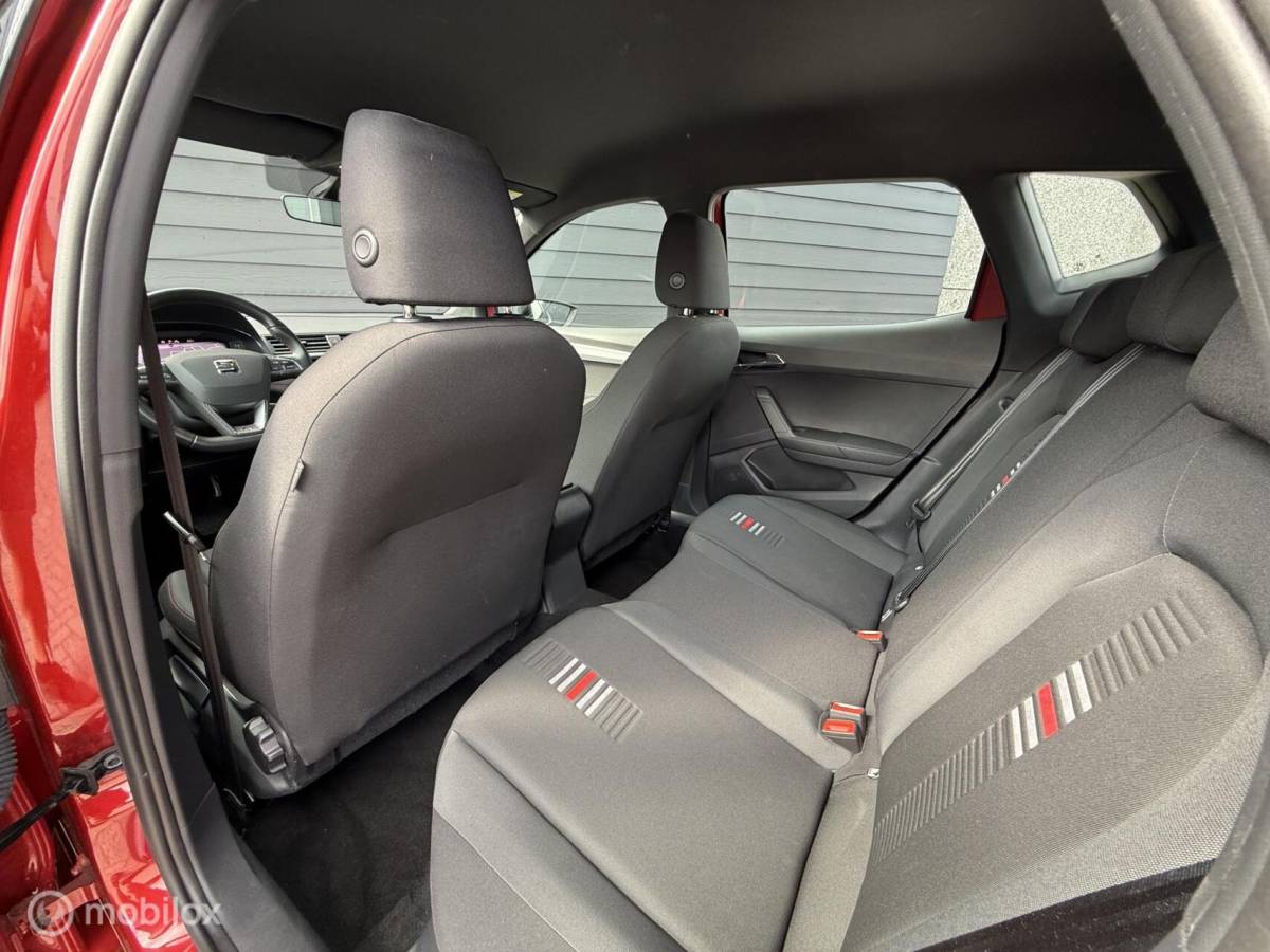 SEAT Arona Seat Arona 1.0 TSI FR Business Viritual/Winterpack/Camera/17′