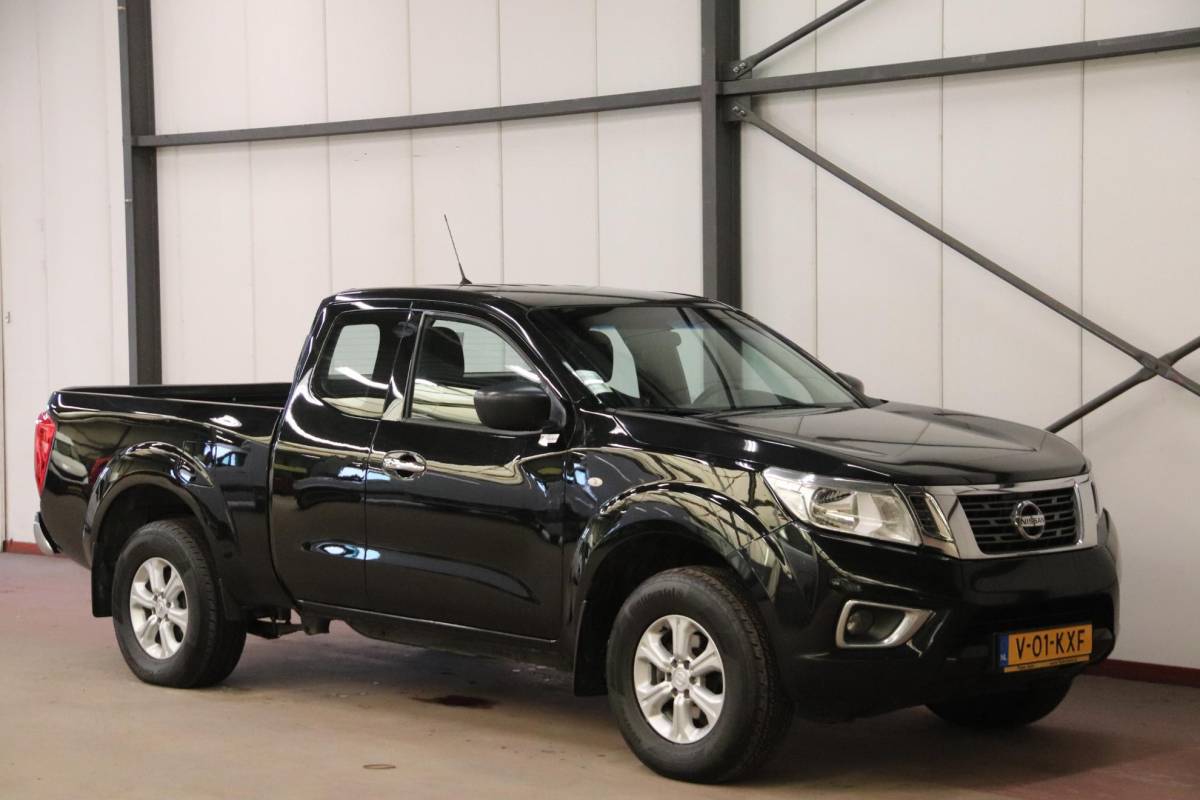 Nissan Navara Nissan NAVARA 2.3 dCi PICK UP 4X4 3500KG trekvermogen Nissan NAVARA 2.3 dCi PICK UP 4X4