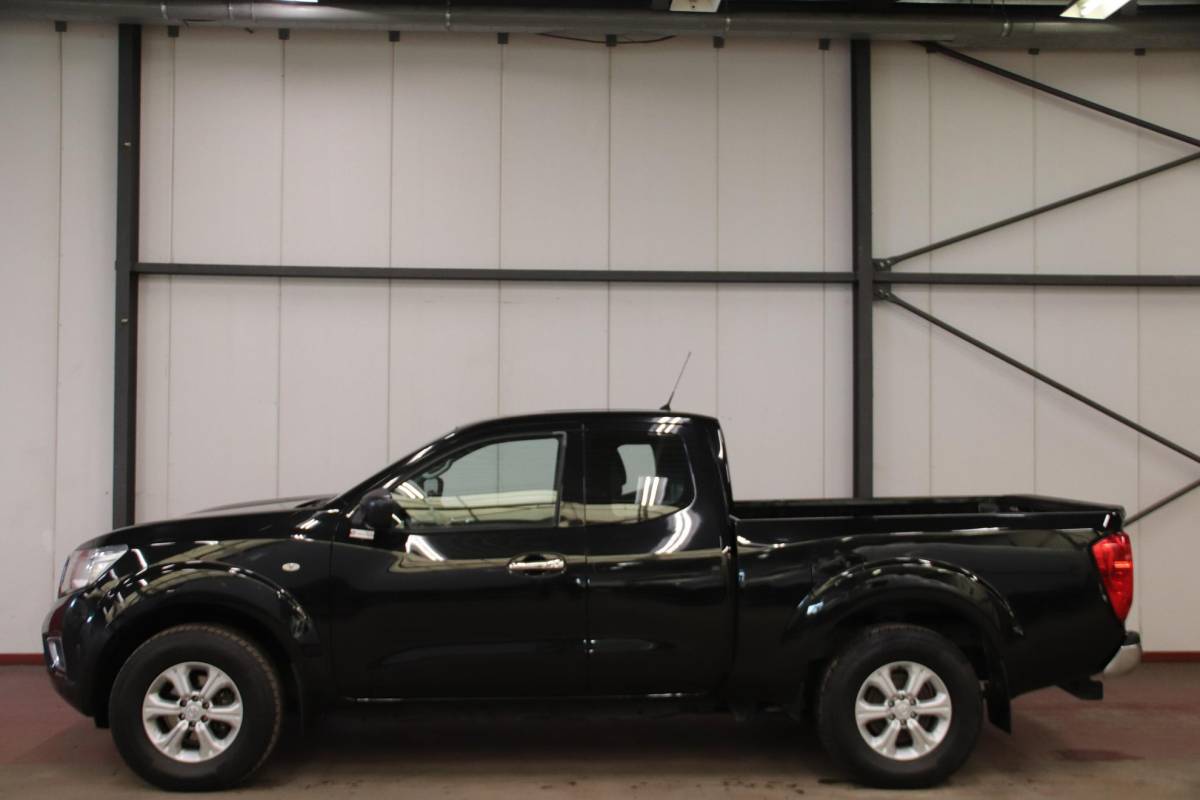Nissan Navara Nissan NAVARA 2.3 dCi PICK UP 4X4 3500KG trekvermogen Nissan NAVARA 2.3 dCi PICK UP 4X4