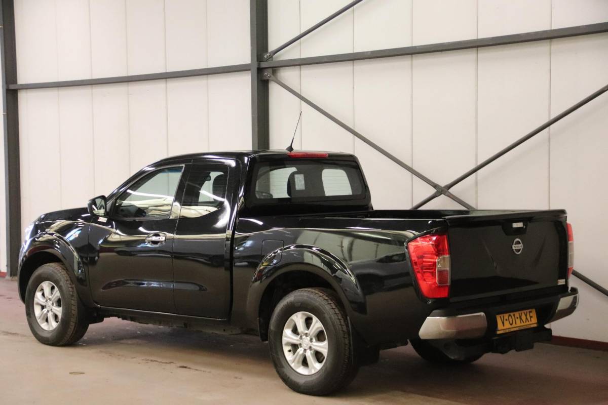 Nissan Navara Nissan NAVARA 2.3 dCi PICK UP 4X4 3500KG trekvermogen Nissan NAVARA 2.3 dCi PICK UP 4X4