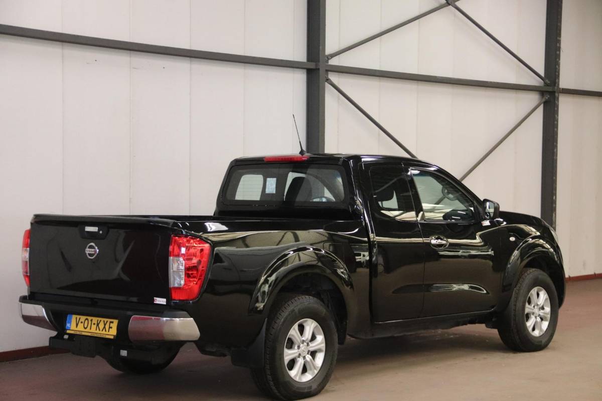 Nissan Navara Nissan NAVARA 2.3 dCi PICK UP 4X4 3500KG trekvermogen Nissan NAVARA 2.3 dCi PICK UP 4X4