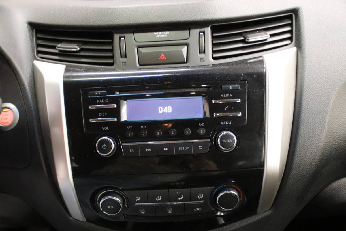 Nissan Navara Nissan NAVARA 2.3 dCi PICK UP 4X4 3500KG trekvermogen Nissan NAVARA 2.3 dCi PICK UP 4X4
