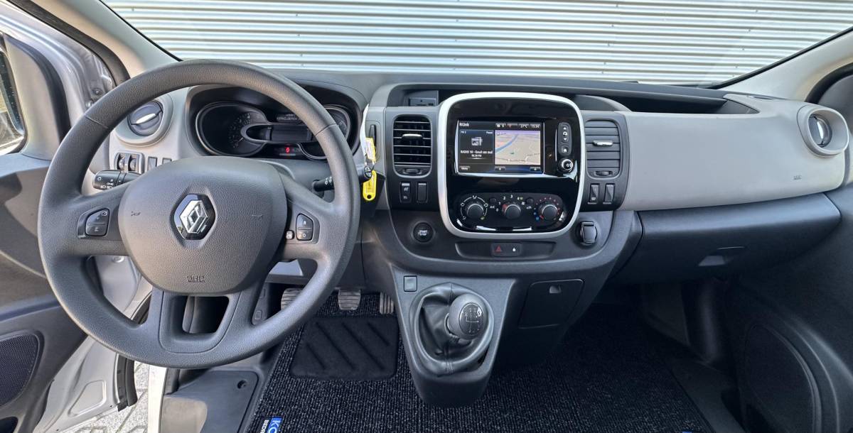 Renault Trafic Renault Trafic 1.6 dCi T29 L2H1 DC Dubbele cabine MARGE BTW VRIJ