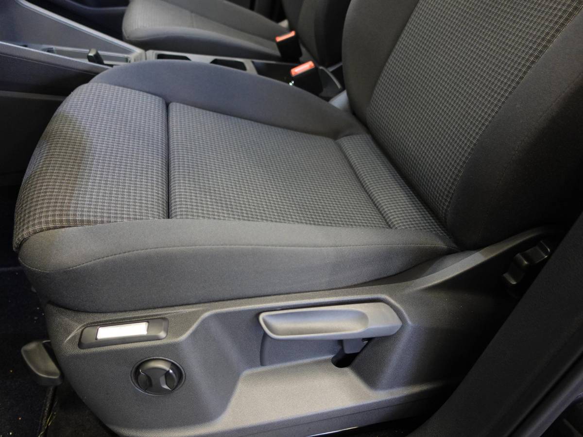 Volkswagen Caddy Volkswagen Caddy Cargo Maxi 2.0 TDI Style Automaat Airco Carplay Adaptive Cruise Control PDC VA Camera Trekhaak 17″ LM Velgen