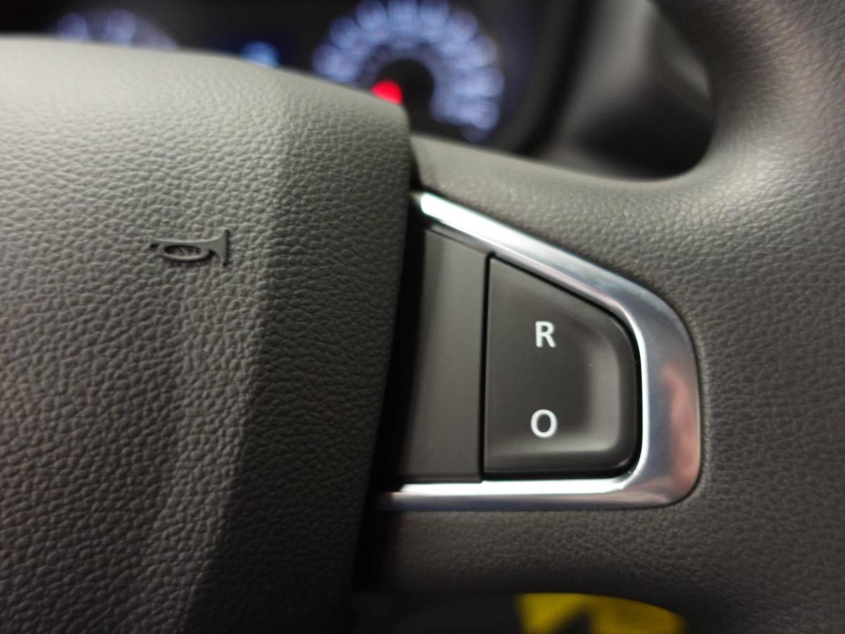 Renault Master Renault Master T33 2.3 dCi 135PK L2H2 Airco Cruise control Parkeersensoren Navigatie Trekhaak