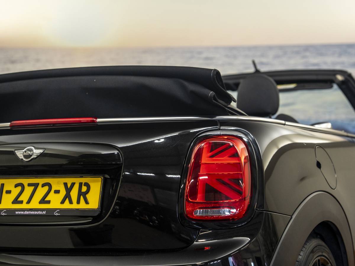 MINI Cooper Cabrio Mini Cabrio 1.5 Cooper Chili Cabriolet, vol opties, incl garantie