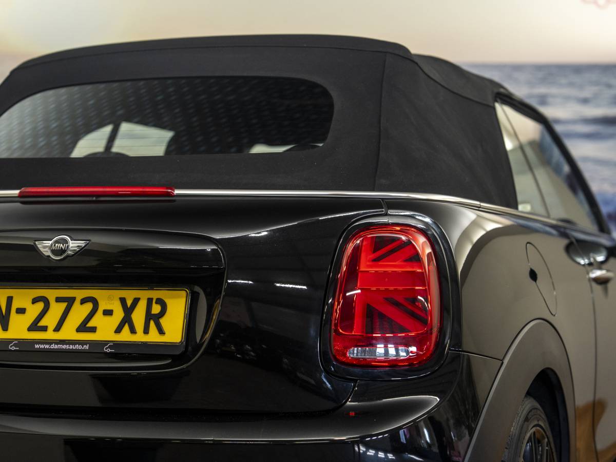 MINI Cooper Cabrio Mini Cabrio 1.5 Cooper Chili Cabriolet, vol opties, incl garantie