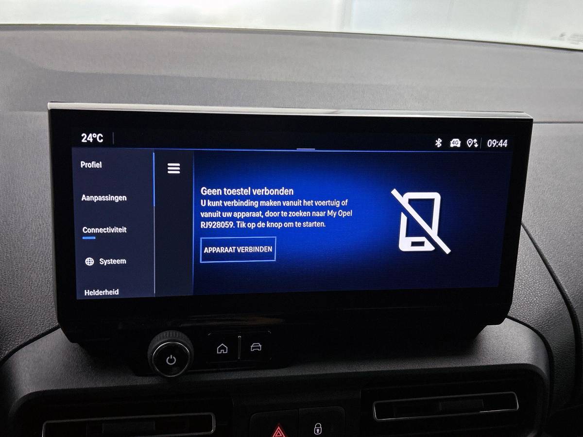 Opel Combo Opel Combo 1.5 BlueHDi 130PK L2 Automaat Apple Carplay / Android Auto Navigatie Trekhaak Airco Camera Cruise Control Parkeersensoren V+A DAB