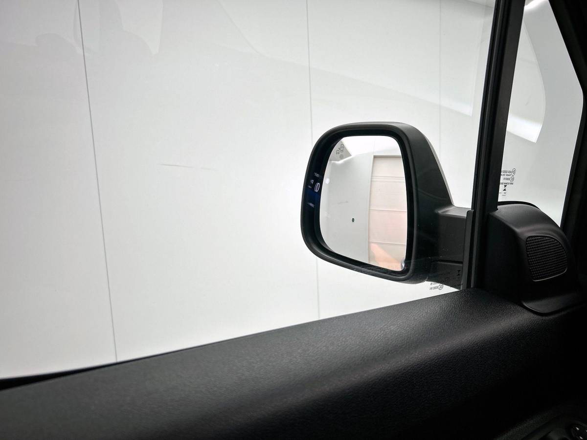Opel Combo Opel Combo 1.5 BlueHDi 130PK L2 Automaat Apple Carplay / Android Auto Navigatie Trekhaak Airco Camera Cruise Control Parkeersensoren V+A DAB