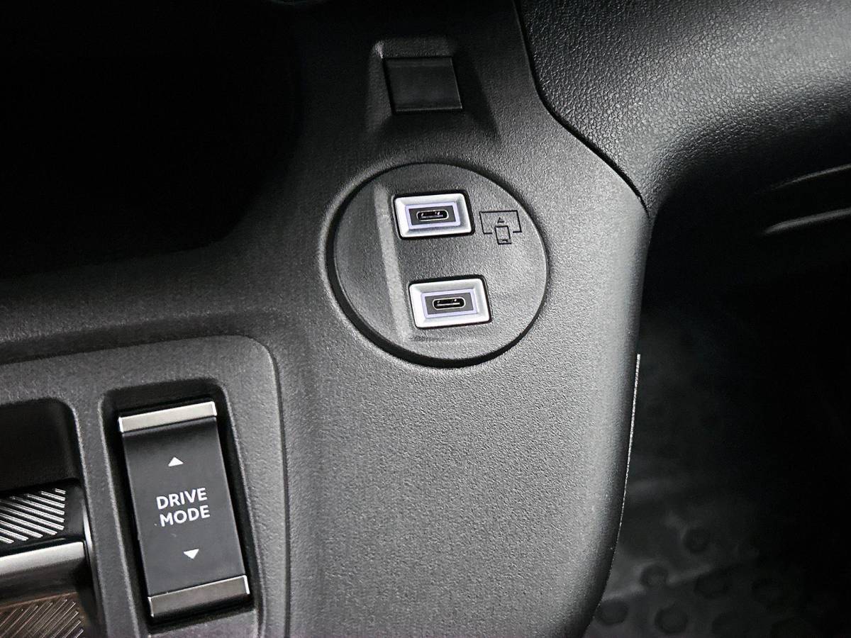 Opel Combo Opel Combo 1.5 BlueHDi 130PK L2 Automaat Apple Carplay / Android Auto Navigatie Trekhaak Airco Camera Cruise Control Parkeersensoren V+A DAB