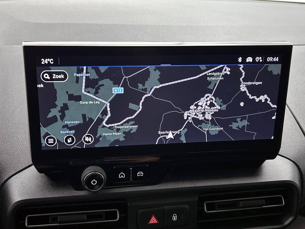 Opel Combo Opel Combo 1.5 BlueHDi 130PK L2 Automaat Apple Carplay / Android Auto Navigatie Trekhaak Airco Camera Cruise Control Parkeersensoren V+A DAB