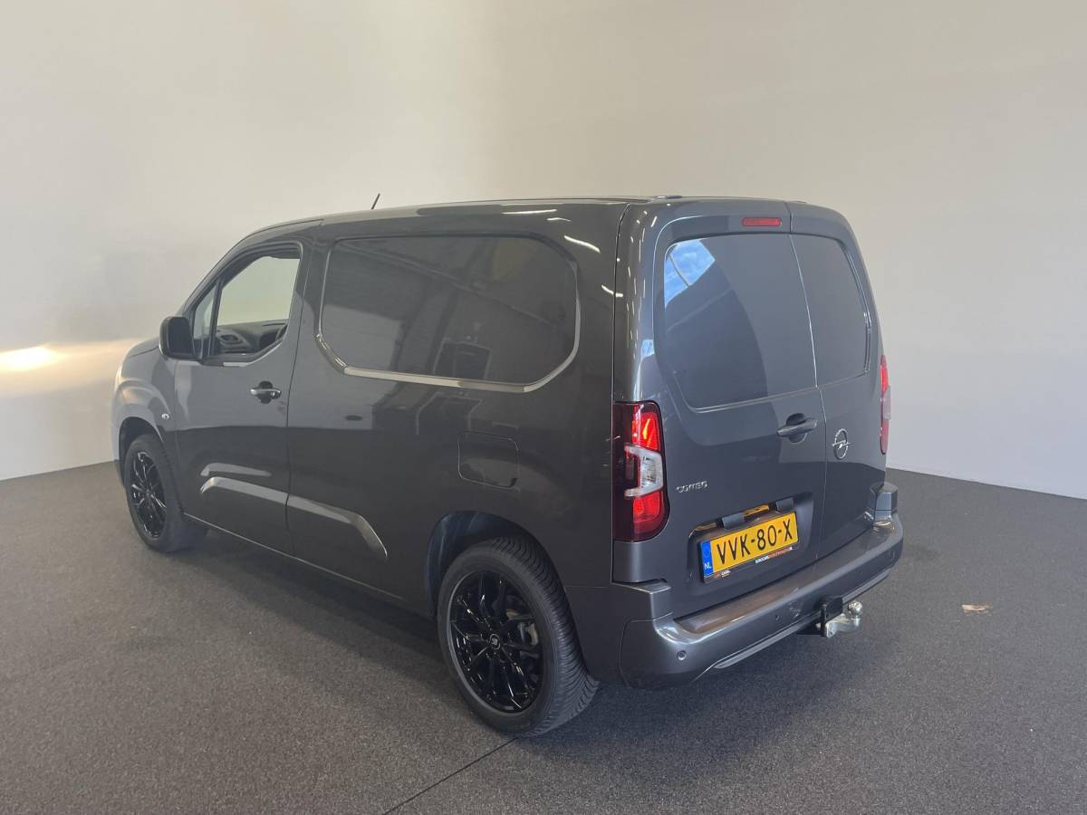 Opel Combo Opel Combo 130pk L1H1 Automaat Sport-Edition Airco Navi Parkeersensoren Trekhaak Cruise control