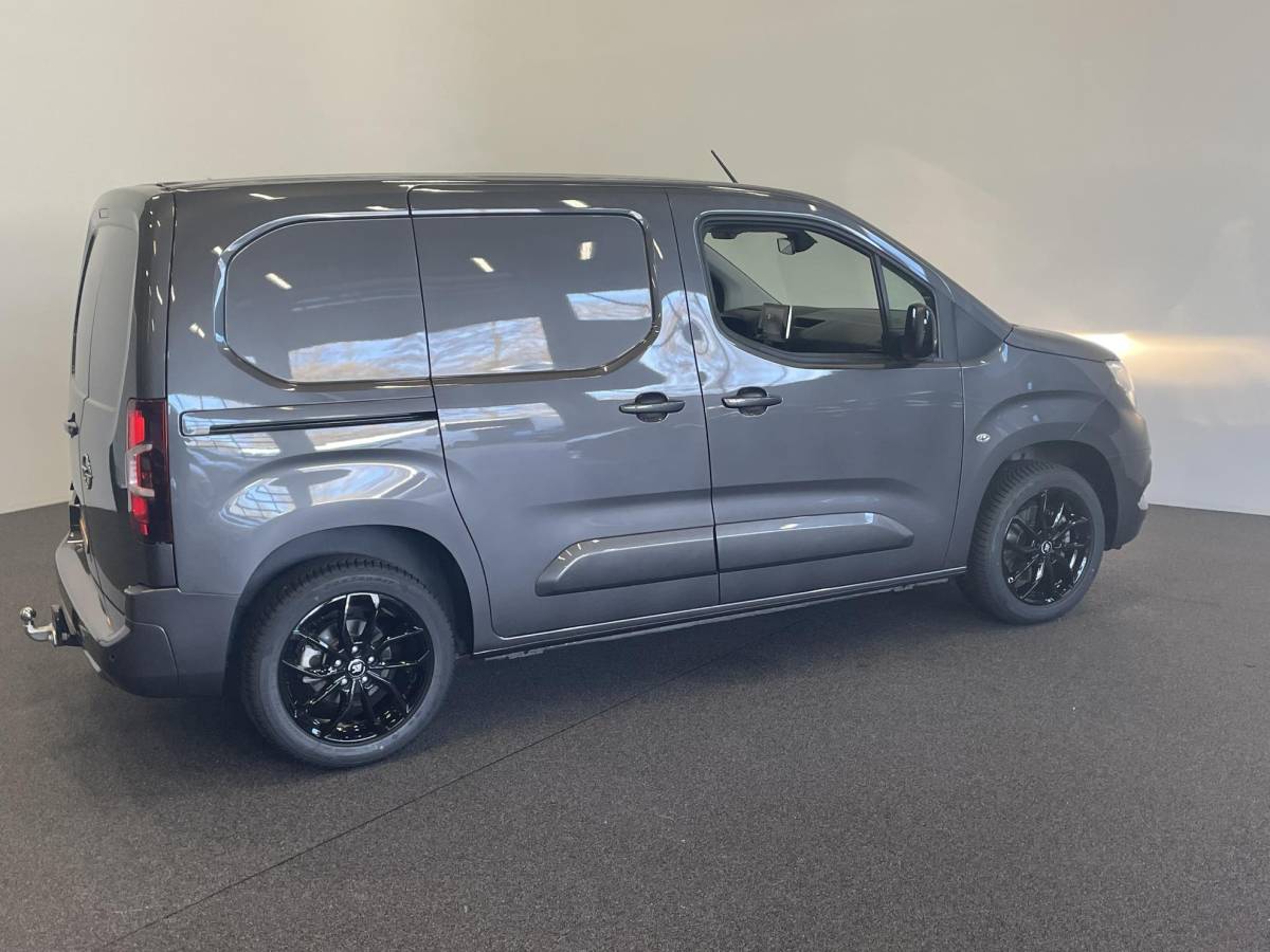Opel Combo Opel Combo 130pk L1H1 Automaat Sport-Edition Airco Navi Parkeersensoren Trekhaak Cruise control