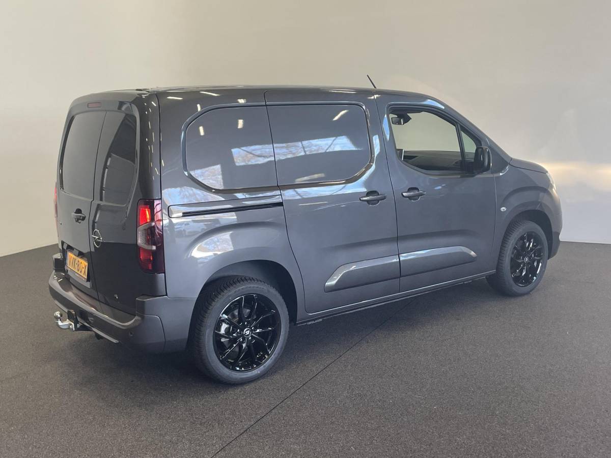 Opel Combo Opel Combo 130pk L1H1 Automaat Sport-Edition Airco Navi Parkeersensoren Trekhaak Cruise control