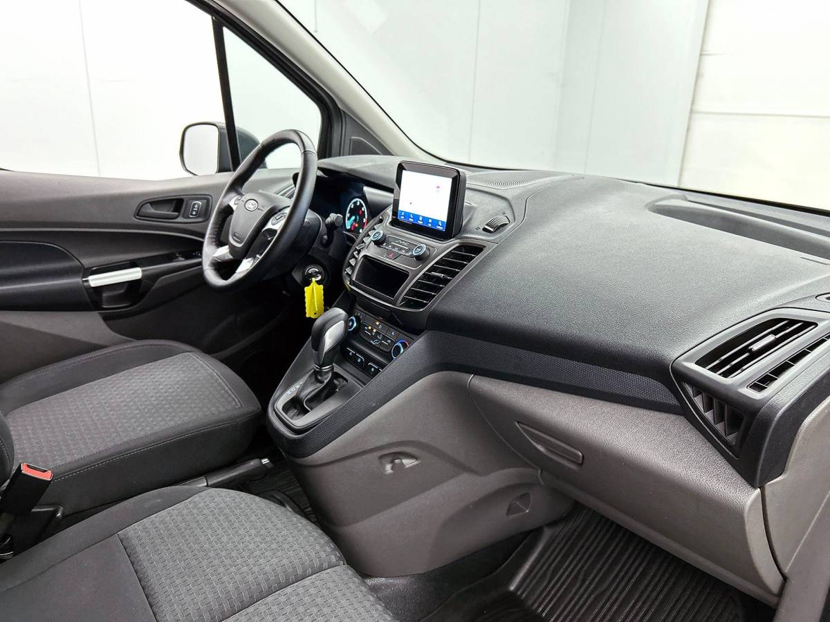 Ford Transit Connect Ford Transit Connect 1.5 L2 Automaat Navigatie Airco Parkeersensoren  Cruise Control Camera Trekhaak