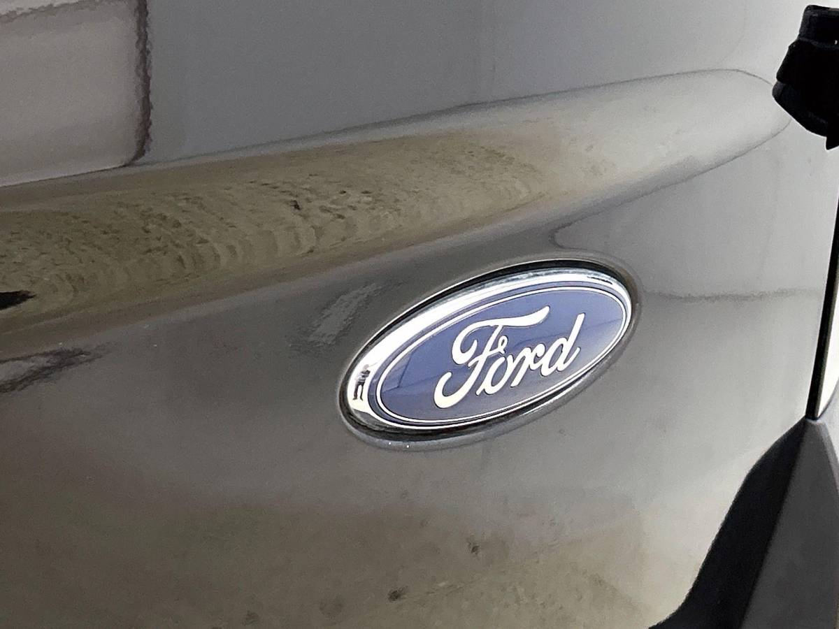 Ford Transit Connect Ford Transit Connect 1.5 L2 Automaat Navigatie Airco Parkeersensoren  Cruise Control Camera Trekhaak