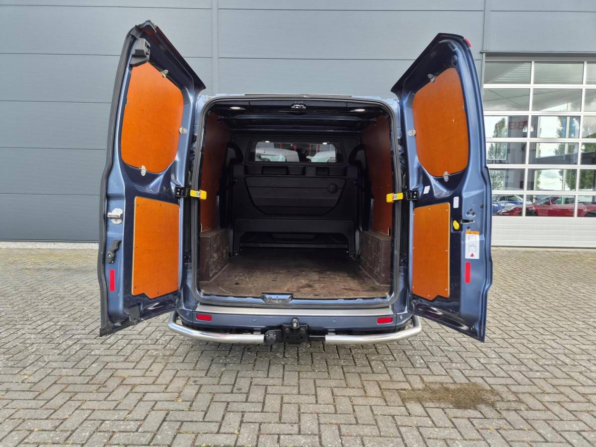 Ford Transit Custom Ford Transit Custom 2.0 TDCI L2H1 DC 6-zits Airco 170pk