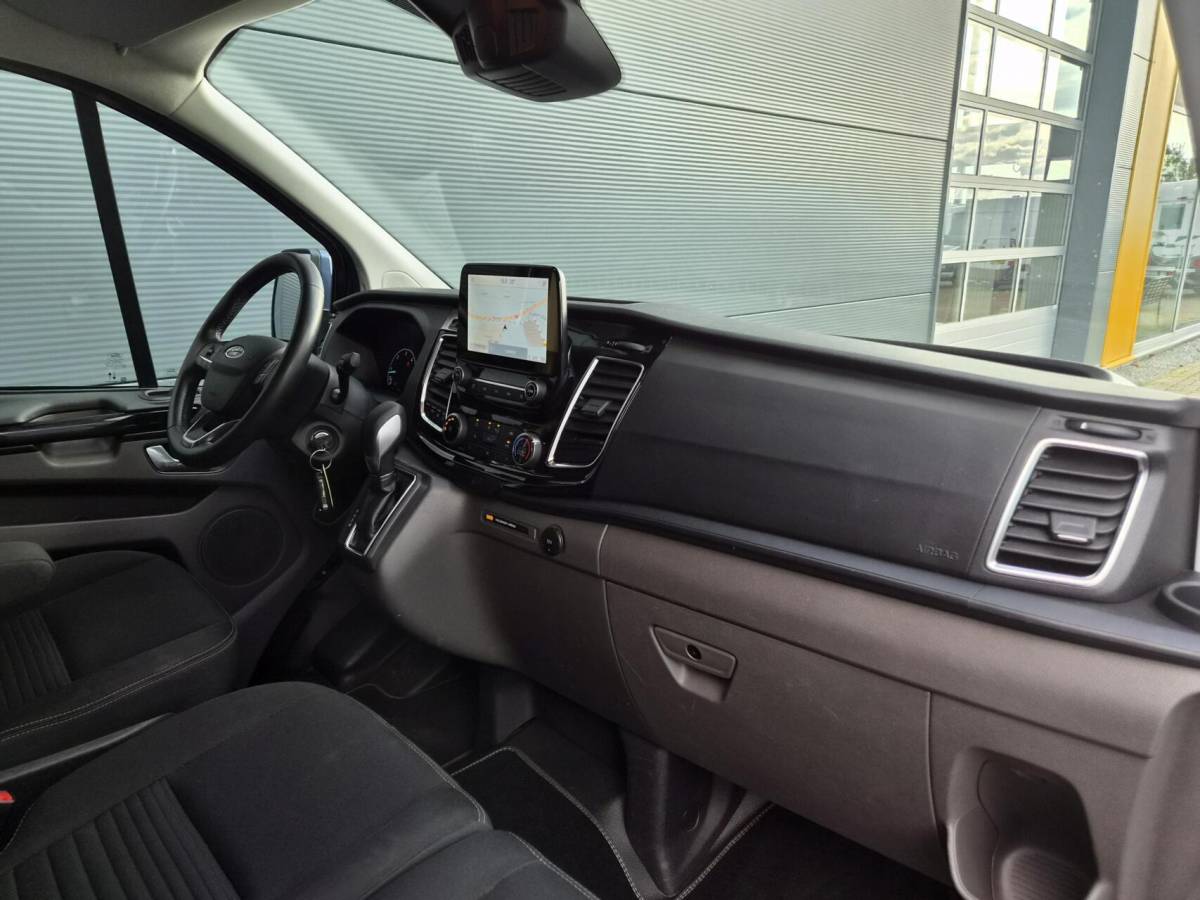 Ford Transit Custom Ford Transit Custom 2.0 TDCI L2H1 DC 6-zits Airco 170pk