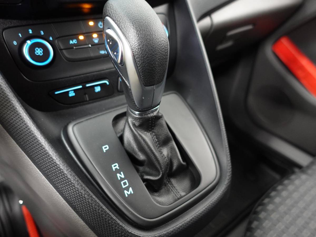 Ford Transit Connect Ford Transit Connect 1.5 EcoBlue L2 Trend Automaat Airco Navigatie Cruise PDC Camera DAB+