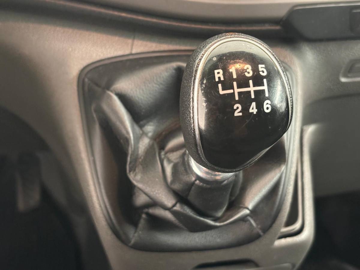 Ford Transit Custom Ford Transit Custom 300 2.0 TDCI L2H1 Trend MHEV Dubbele Cabine Airco Cruise Control