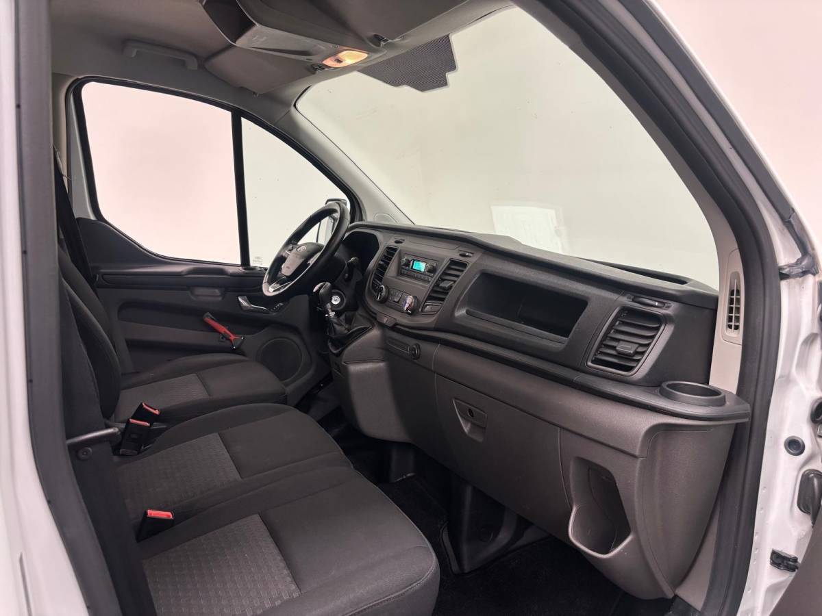 Ford Transit Custom Ford Transit Custom 300 2.0 TDCI L2H1 Trend MHEV Dubbele Cabine Airco Cruise Control
