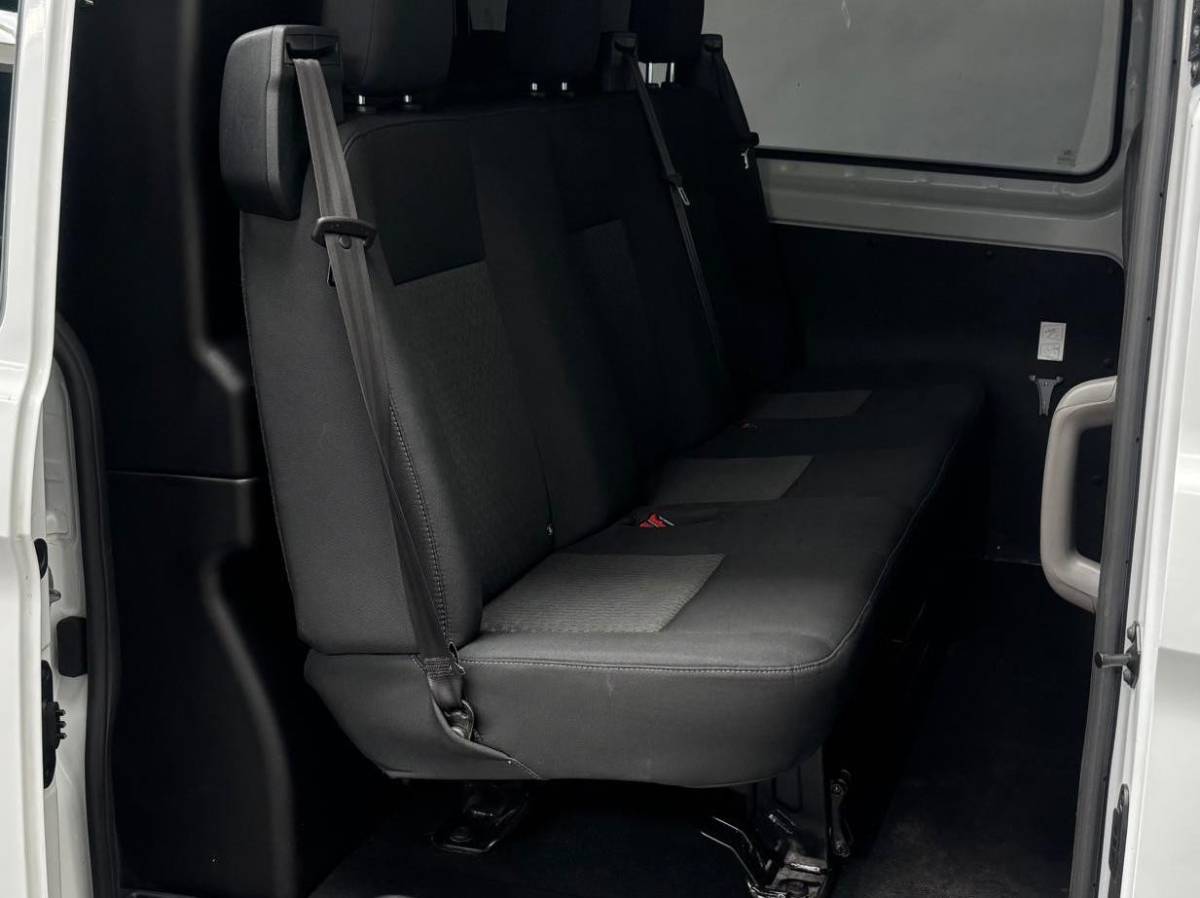 Ford Transit Custom Ford Transit Custom 300 2.0 TDCI L2H1 Trend MHEV Dubbele Cabine Airco Cruise Control