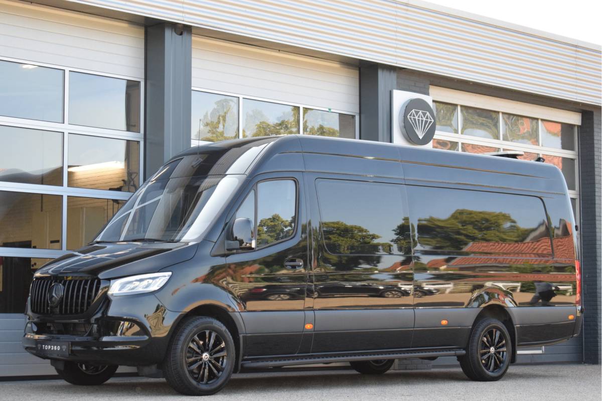Mercedes-Benz Sprinter Mercedes-Benz Sprinter L4 (!) 319 3.0 V6 CDI DubbelCabine EURO6 Leder | Camera | Trekhaak | Luchtvering | Crossbus