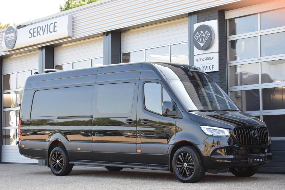 Mercedes-Benz Sprinter Mercedes-Benz Sprinter L4 (!) 319 3.0 V6 CDI DubbelCabine EURO6 Leder | Camera | Trekhaak | Luchtvering | Crossbus
