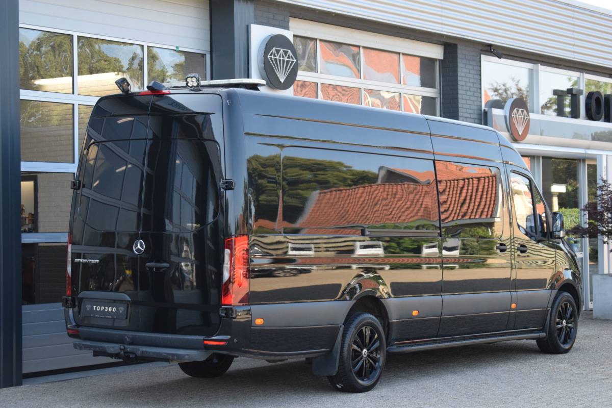 Mercedes-Benz Sprinter Mercedes-Benz Sprinter L4 (!) 319 3.0 V6 CDI DubbelCabine EURO6 Leder | Camera | Trekhaak | Luchtvering | Crossbus