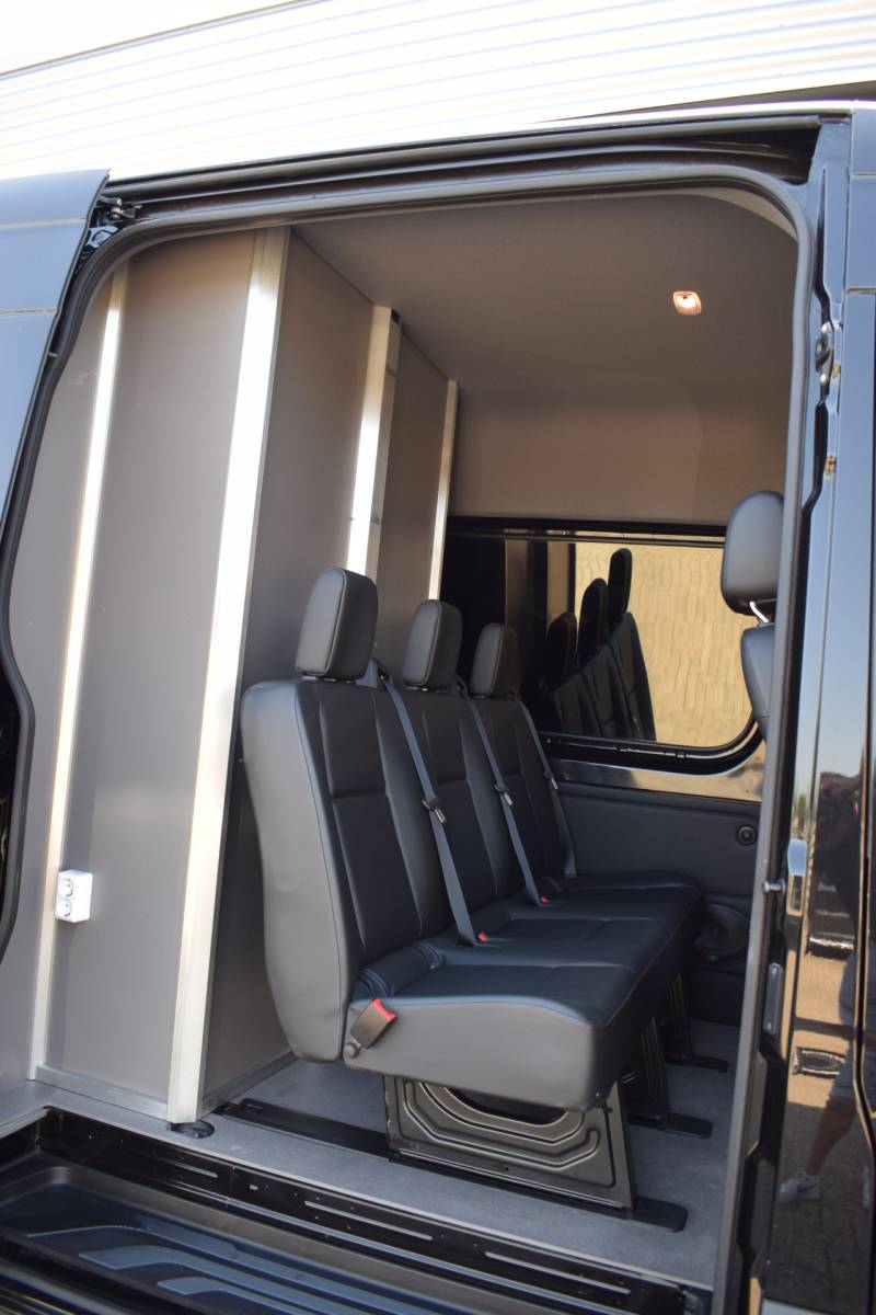 Mercedes-Benz Sprinter Mercedes-Benz Sprinter L4 (!) 319 3.0 V6 CDI DubbelCabine EURO6 Leder | Camera | Trekhaak | Luchtvering | Crossbus