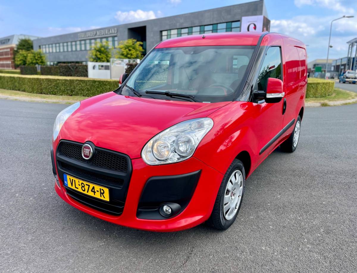 Fiat Doblò Fiat Doblò Cargo 1.4 T-Jet Natural Power SX, Airco, Radio-CD/MP3 speler, Elektr ramen, Parrot, Pdc, 1e eig afk, Geen import, Nap!