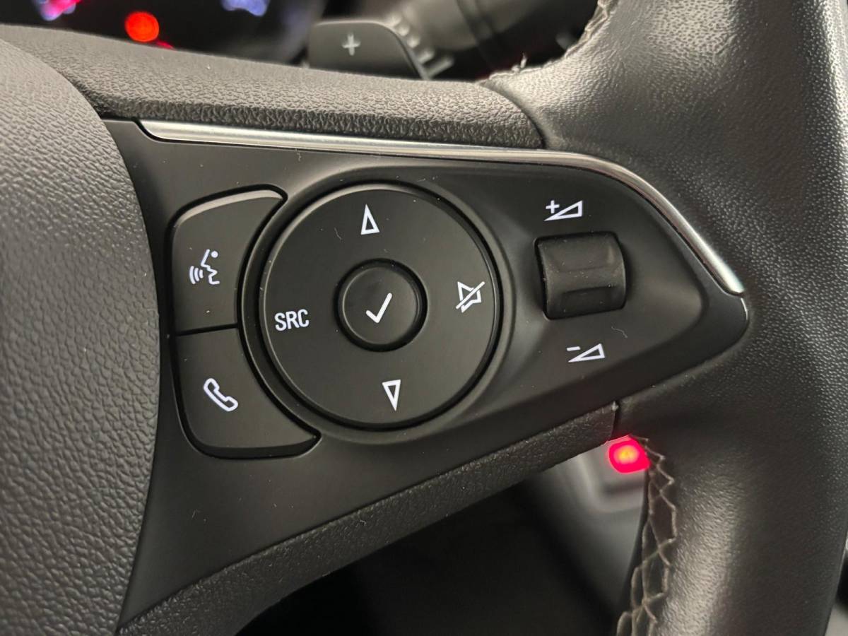 Opel Combo Opel Combo 1.5D L2H1 Edition Automaat Airco Navigatie Apple Carplay/Android Auto Camera Parkeersensoren Trekhaak