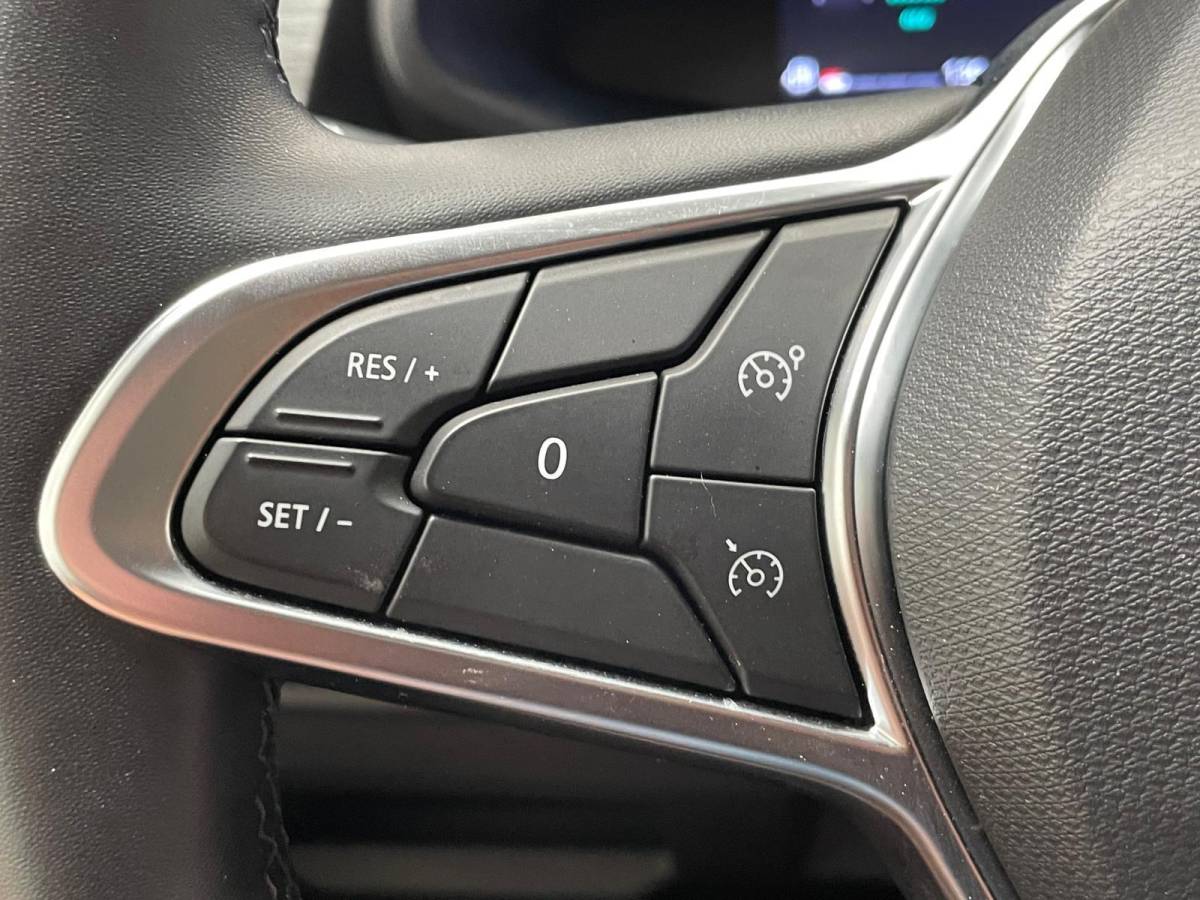 Renault Trafic Renault Trafic 2.0 Blue dCi 170PK L2H1 Dubbele Cabine Anniversary Trekhaak Navigatie Apple Carplay Android Auto Camera Parkeerhulp Cruise Control Dodehoekassistent Virtual Cockpit Full Led Stoelverwarming Climate Control Lichtmetalen velgen