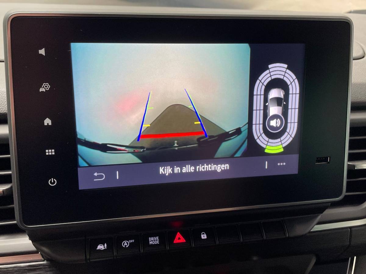 Renault Trafic Renault Trafic 2.0 Blue dCi 170PK L2H1 Dubbele Cabine Anniversary Trekhaak Navigatie Apple Carplay Android Auto Camera Parkeerhulp Cruise Control Dodehoekassistent Virtual Cockpit Full Led Stoelverwarming Climate Control Lichtmetalen velgen