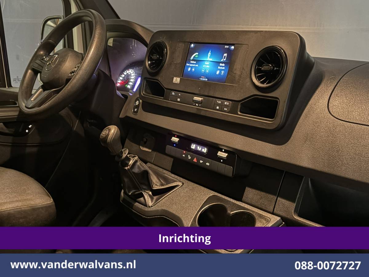Mercedes-Benz Sprinter Mercedes-Benz Sprinter 311 CDI L2H2 Inrichting Oprijplaat Euro6 Airco | Omvormer | Camera | Apple Carplay | Compressor Android Auto, Sidebars
