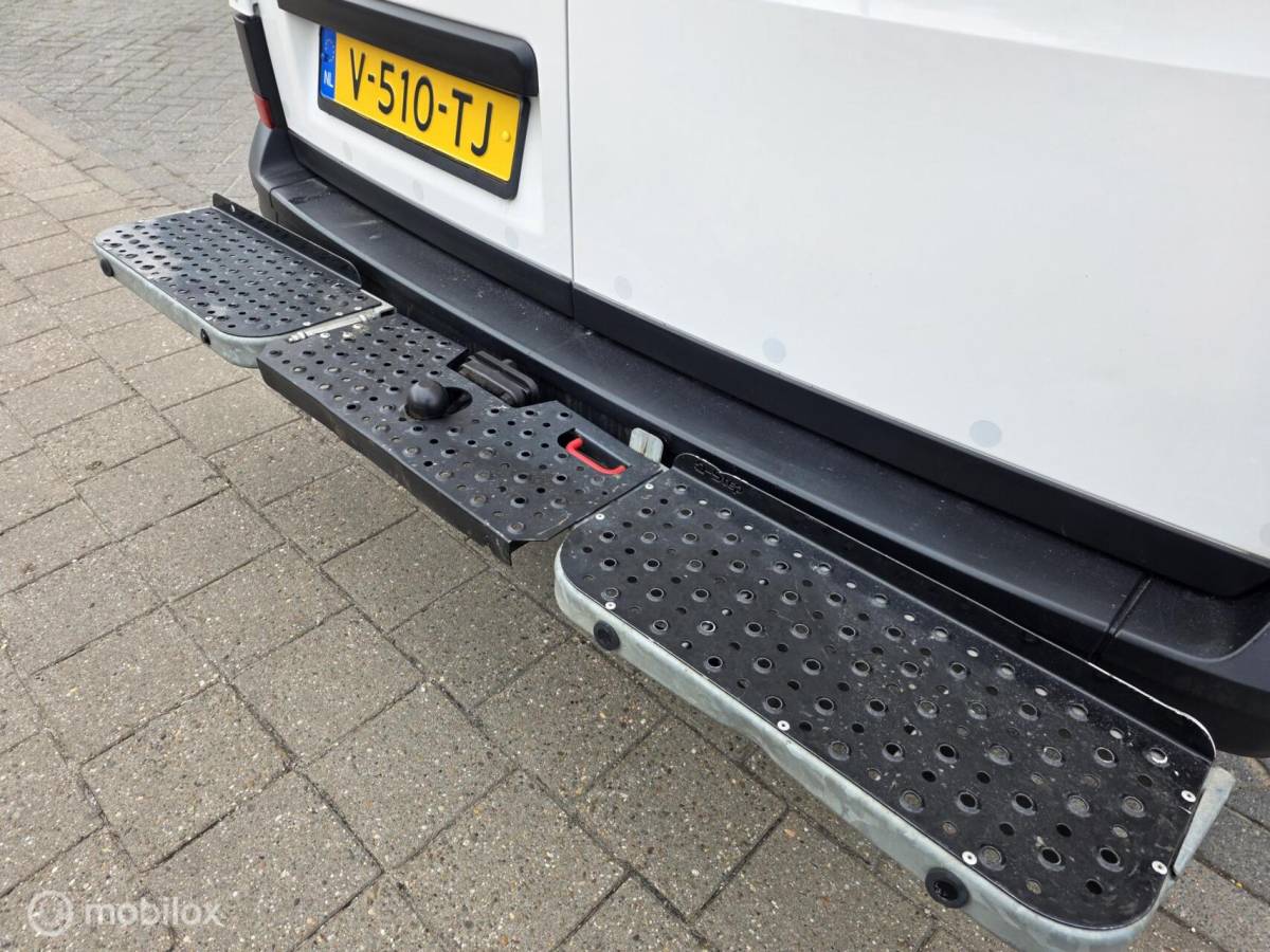 Volkswagen Crafter Volkswagen Crafter Bestel  35 2.0 TDI L3H3 140PK✅standkachel