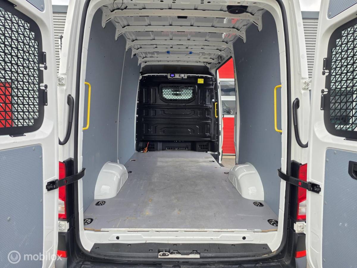Volkswagen Crafter Volkswagen Crafter Bestel  35 2.0 TDI L3H3 140PK✅standkachel