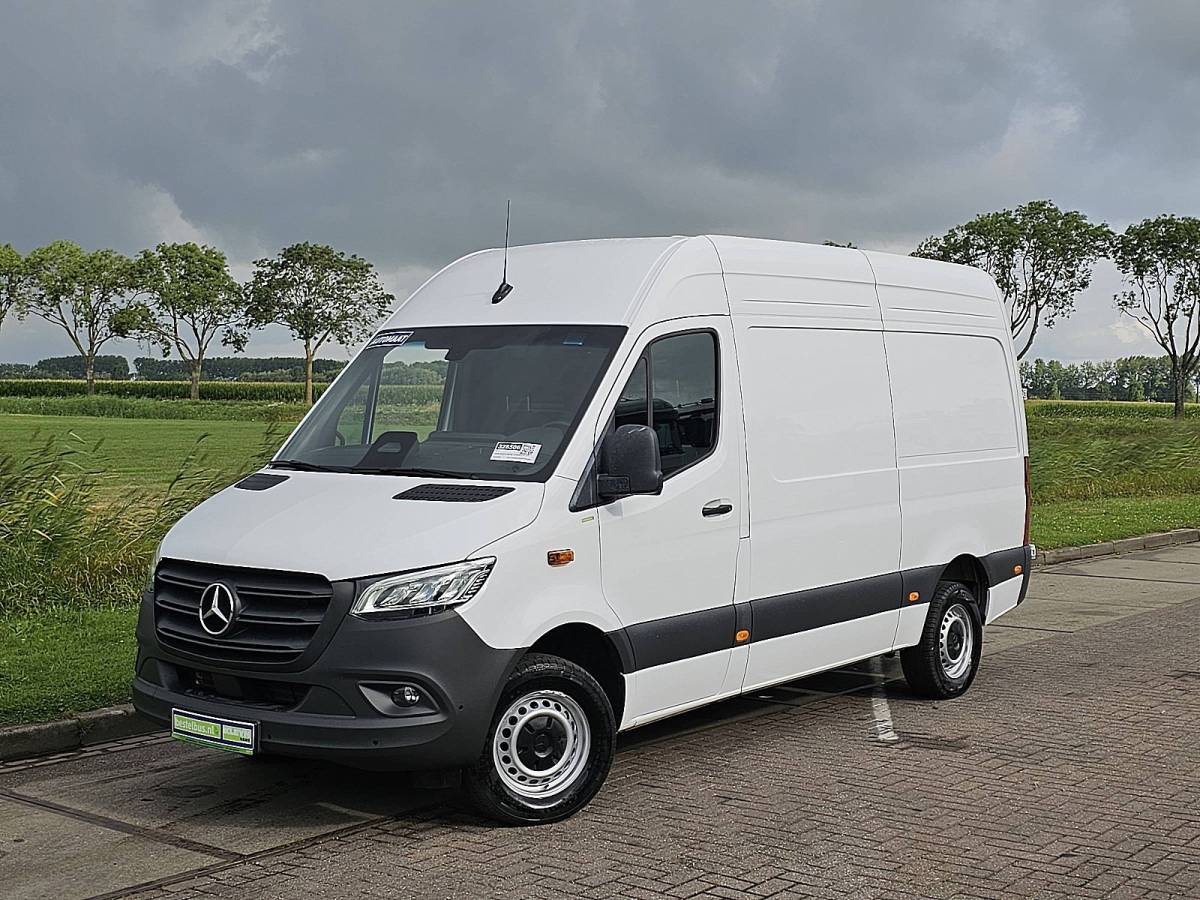 Mercedes-Benz Sprinter MERCEDES-BENZ SPRINTER 317 l2h2 led rwd mbux10