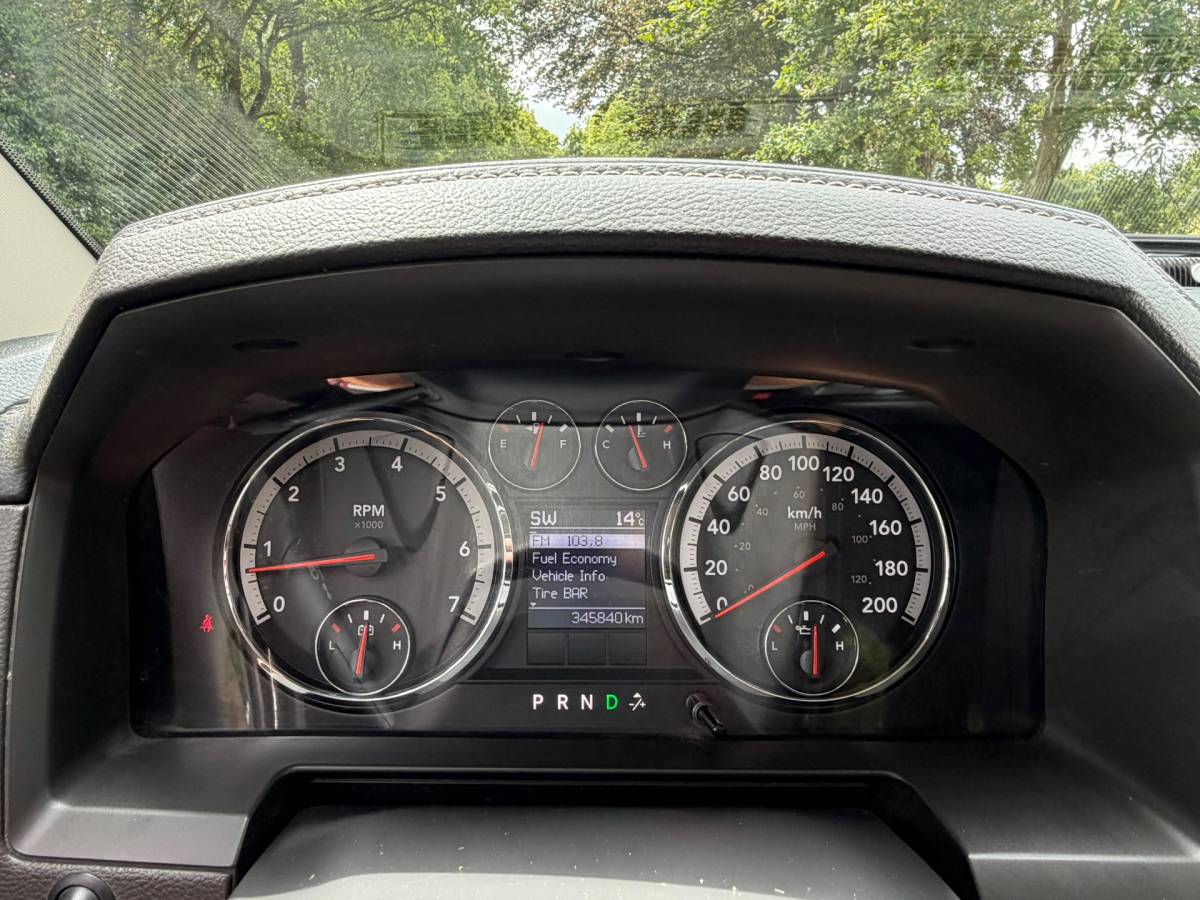 Dodge Ram 1500 Dodge Ram 1500 5.7 V8 Crew Cab 5’7 | LARAMIE + Schuif/kanteldak + Lederbekleding + BTW