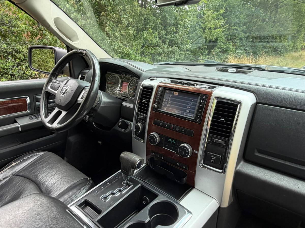 Dodge Ram 1500 Dodge Ram 1500 5.7 V8 Crew Cab 5’7 | LARAMIE + Schuif/kanteldak + Lederbekleding + BTW