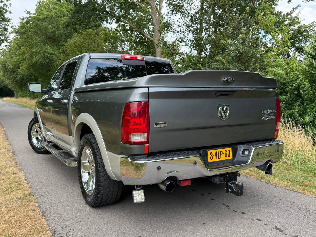 Dodge Ram 1500 Dodge Ram 1500 5.7 V8 Crew Cab 5’7 | LARAMIE + Schuif/kanteldak + Lederbekleding + BTW