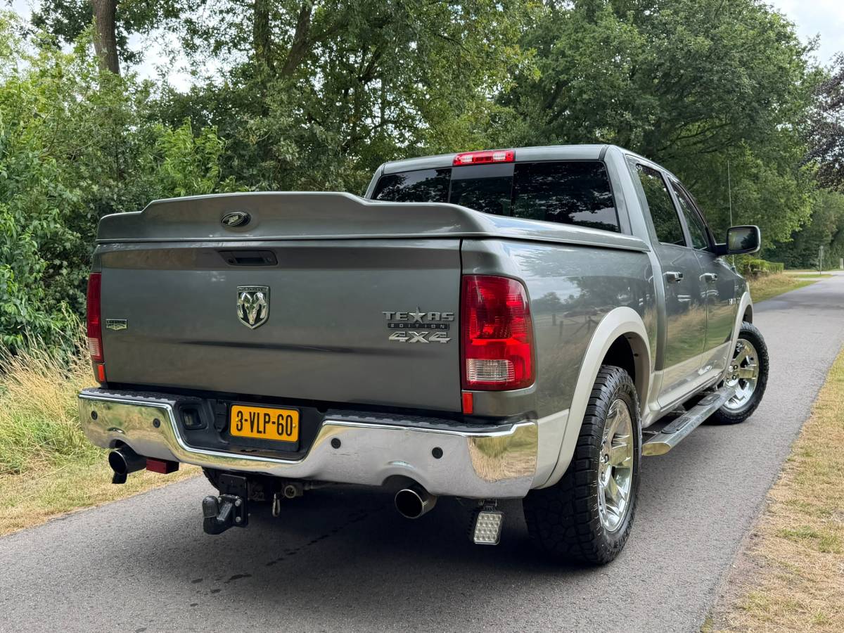 Dodge Ram 1500 Dodge Ram 1500 5.7 V8 Crew Cab 5’7 | LARAMIE + Schuif/kanteldak + Lederbekleding + BTW