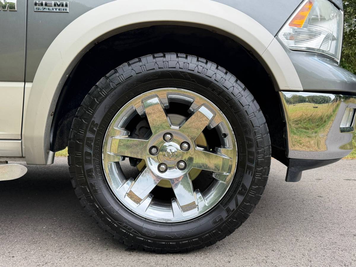 Dodge Ram 1500 Dodge Ram 1500 5.7 V8 Crew Cab 5’7 | LARAMIE + Schuif/kanteldak + Lederbekleding + BTW